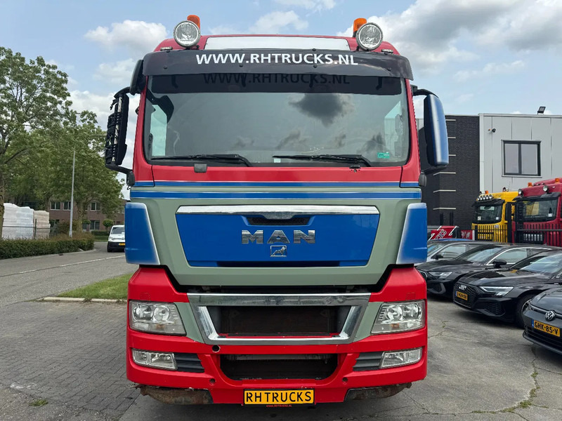 MAN TGX 35.540 - 8X4 - EURO 5 + AJK HOOK + LIFT/STEERING AXLE - Hook lift truck: picture 2 MAN TGX 35.540 - 8X4 - EURO 5 + AJK HOOK + LIFT/STEERING AXLE - Hook lift truck: picture 2