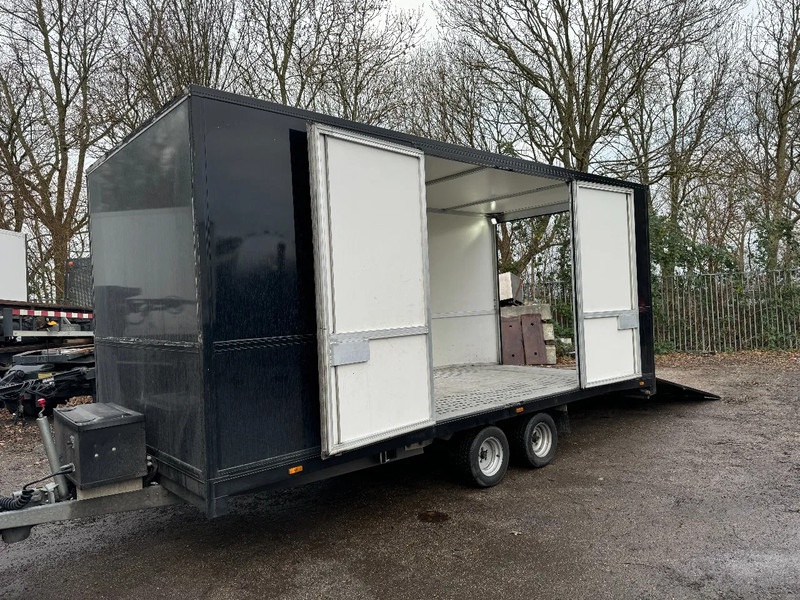 MOETEFINDT REMOTE CONTROL LIFT + WINCH - Autotransporter trailer: picture 2 MOETEFINDT REMOTE CONTROL LIFT + WINCH - Autotransporter trailer: picture 2