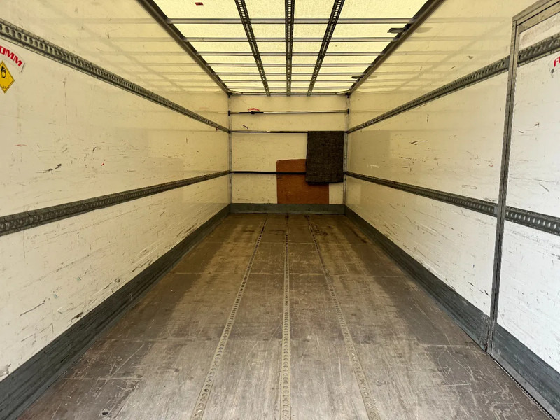 Box truck Mercedes-Benz Antos 1927 4X2 4 UNITS EURO 6 DHOLLANDIA LIFT: picture 14 Box truck Mercedes-Benz Antos 1927 4X2 4 UNITS EURO 6 DHOLLANDIA LIFT: picture 14