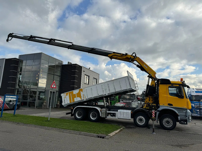 Mercedes-Benz Arocs 4448 8X4 + EURO 6 + FASSI F315 + REMOTE + KIPPER + STEERING AXLE - Crane truck: picture 3 Mercedes-Benz Arocs 4448 8X4 + EURO 6 + FASSI F315 + REMOTE + KIPPER + STEERING AXLE - Crane truck: picture 3