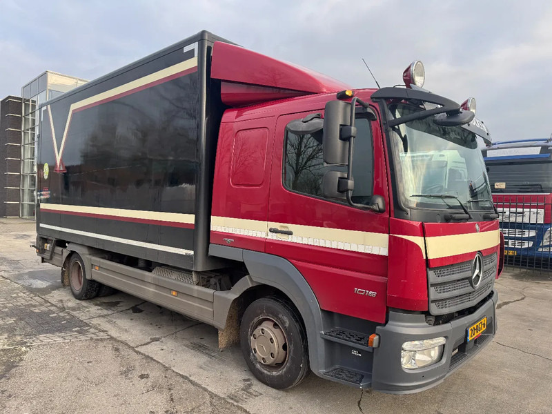 Mercedes-Benz Atego 1016 4X2 - EURO 6 + DHOLLANDIA LIFT - Box truck: picture 3 Mercedes-Benz Atego 1016 4X2 - EURO 6 + DHOLLANDIA LIFT - Box truck: picture 3