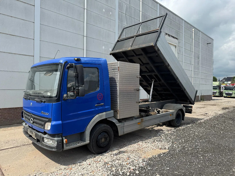 Mercedes-Benz Atego 815 4X2 3 WAY KIPPER FULL STEEL MANUAL GEAR - Tipper: picture 1 Mercedes-Benz Atego 815 4X2 3 WAY KIPPER FULL STEEL MANUAL GEAR - Tipper: picture 1