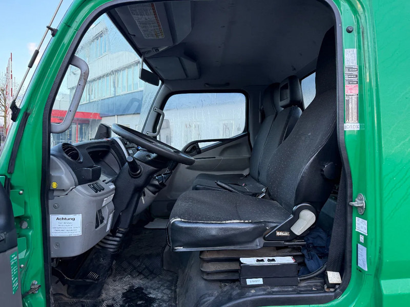 Hook lift truck Mitsubishi Canter 7C18 - EURO 6 + HIAB 5 TON HOOKLIFT: picture 15