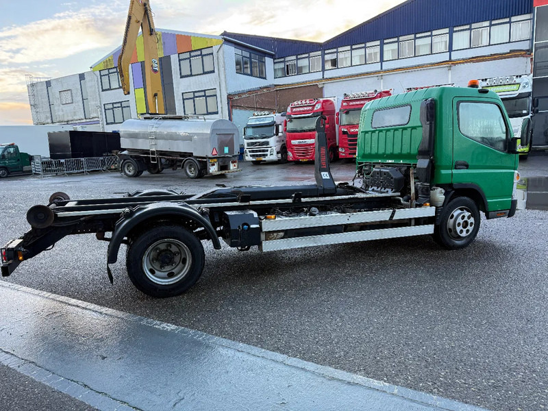 Hook lift truck Mitsubishi Canter 7C18 - EURO 6 + HIAB 5 TON HOOKLIFT: picture 11