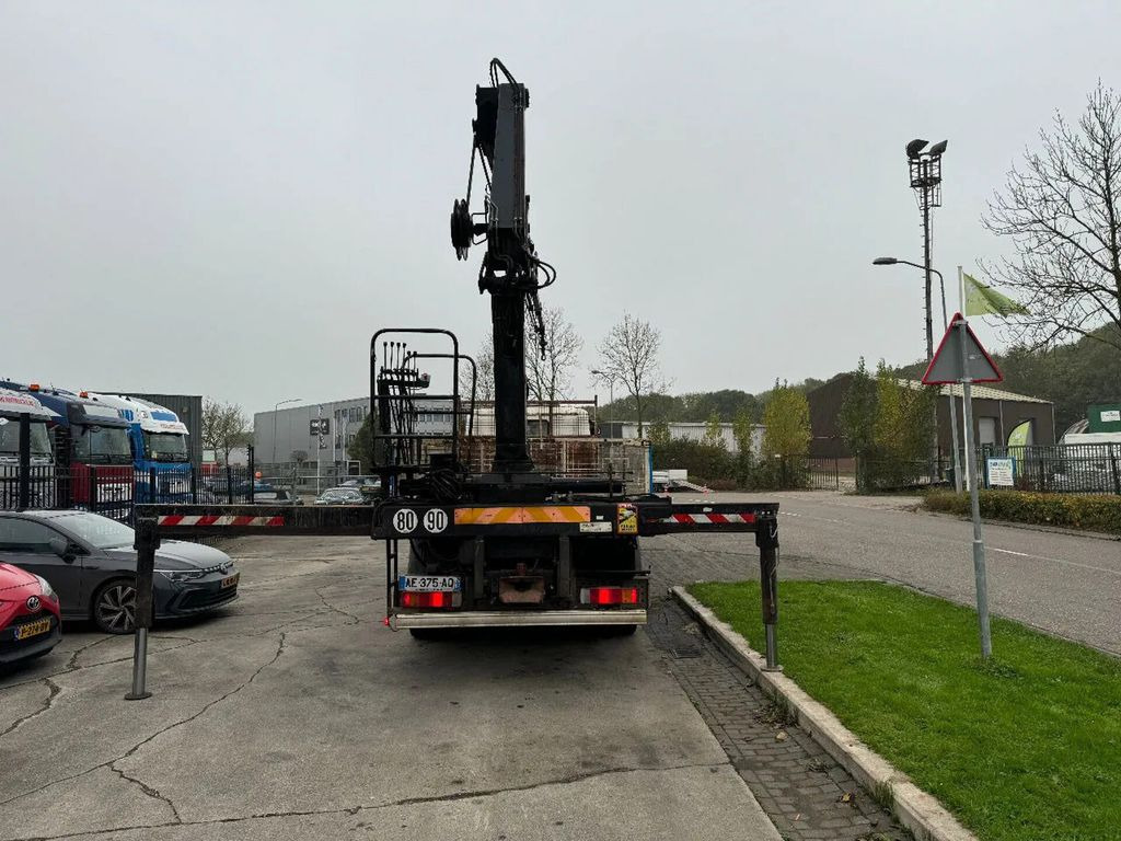 Scania P124-360 6X4 EURO 2 HIAB 200 C-5 ALL 2000 - Crane truck, Dropside/ Flatbed truck: picture 5 Scania P124-360 6X4 EURO 2 HIAB 200 C-5 ALL 2000 - Crane truck, Dropside/ Flatbed truck: picture 5