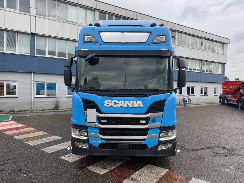 Scania P450 6X2 EURO 6 NGS 2500 KG ZEPRO LOAD LIFT - Curtainsider truck: picture 2 Scania P450 6X2 EURO 6 NGS 2500 KG ZEPRO LOAD LIFT - Curtainsider truck: picture 2