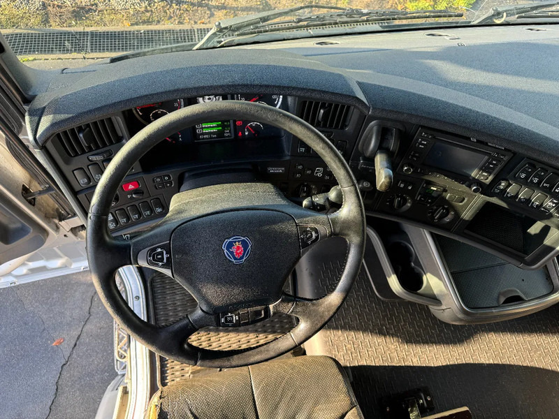 Cab chassis truck Scania R730 V8 8X4 EURO 6 BIG AXLES: picture 10