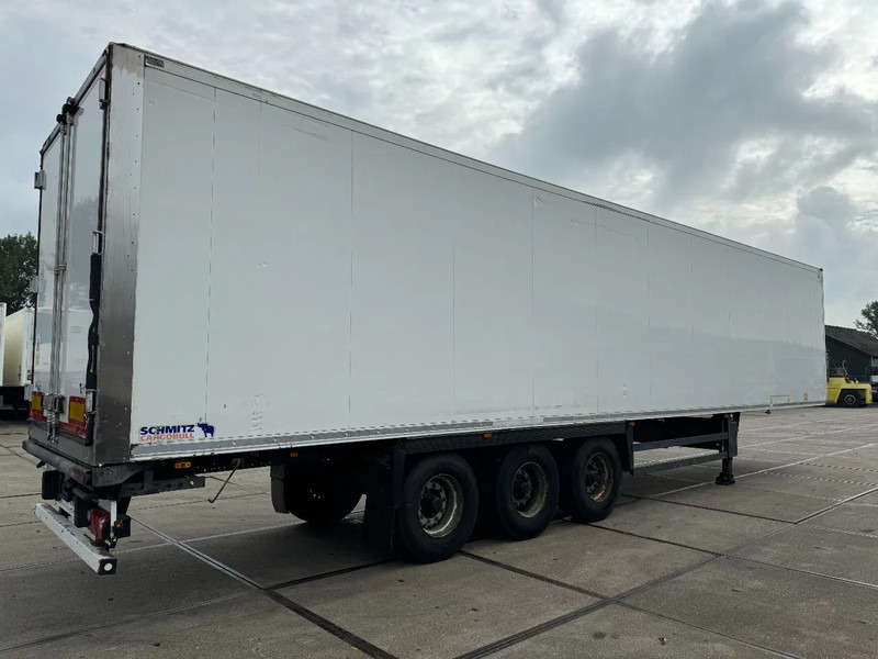 Schmitz Cargobull THERMO KING SLXE200 BPW AXLE - Refrigerator semi-trailer: picture 5 Schmitz Cargobull THERMO KING SLXE200 BPW AXLE - Refrigerator semi-trailer: picture 5