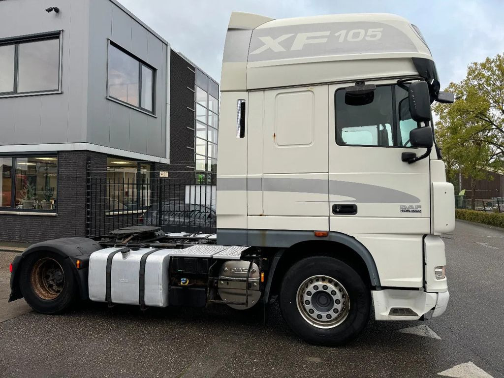 DAF XF 105.460 4X2 EURO 5 RETARDER MANUAL GEAR - Tractor unit: picture 4 DAF XF 105.460 4X2 EURO 5 RETARDER MANUAL GEAR - Tractor unit: picture 4
