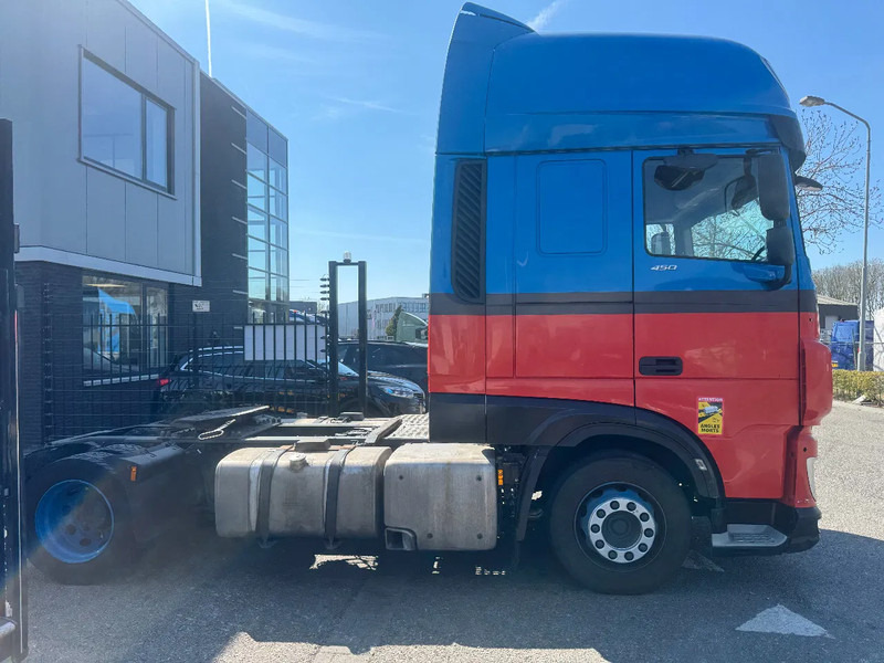 DAF XF 450 4X2 EURO 6 - Tractor unit: picture 4 DAF XF 450 4X2 EURO 6 - Tractor unit: picture 4