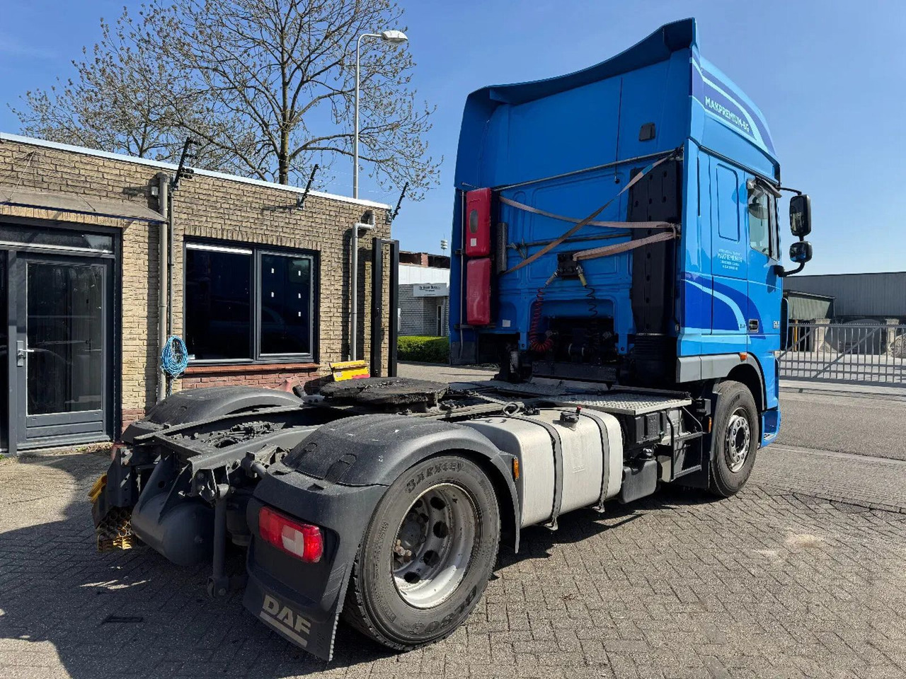 DAF XF 460 4X2 - EURO 5 - Tractor unit: picture 4 DAF XF 460 4X2 - EURO 5 - Tractor unit: picture 4