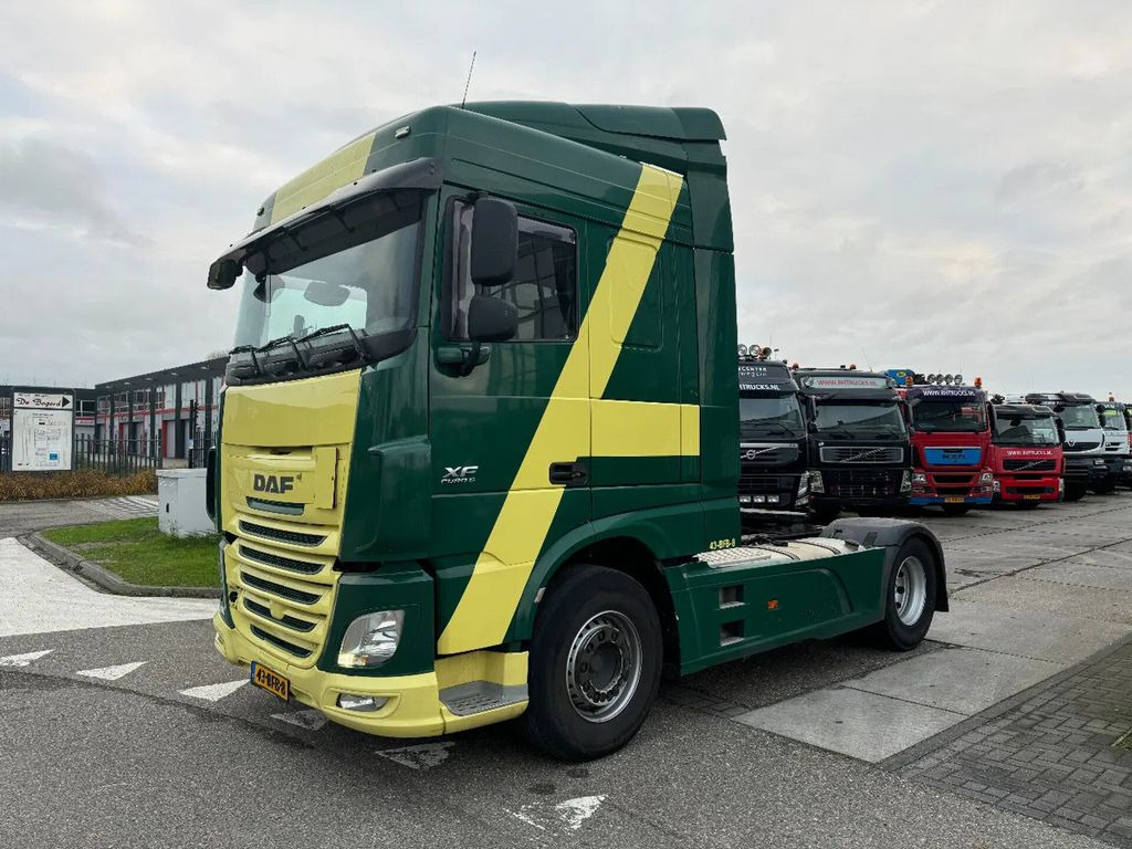 DAF XF 460 4X2 SKIRTS SPOILERS EURO 6 TÜV TILL 06-20 - Tractor unit: picture 1 DAF XF 460 4X2 SKIRTS SPOILERS EURO 6 TÜV TILL 06-20 - Tractor unit: picture 1