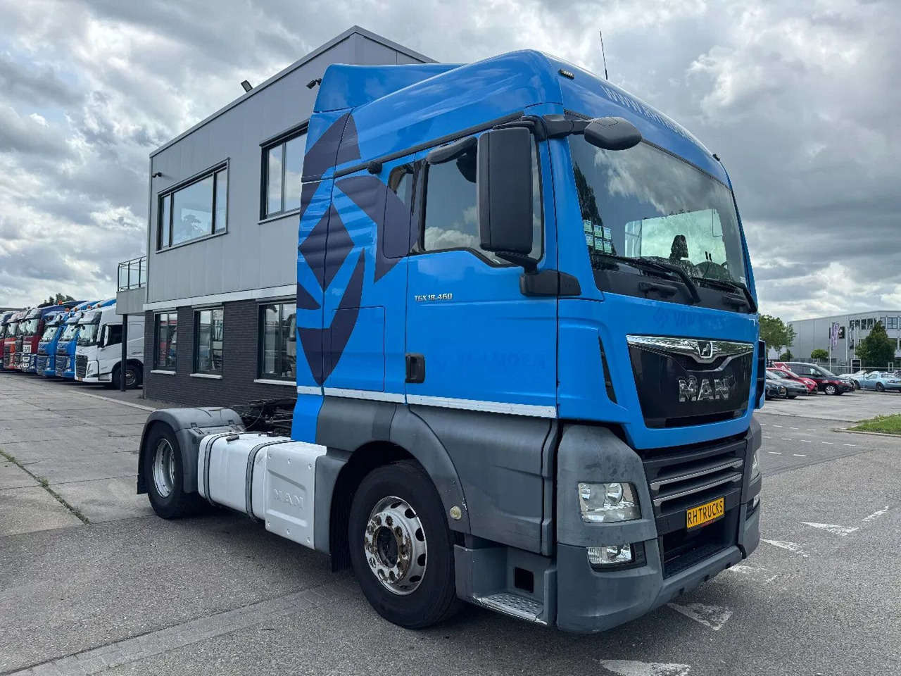 MAN TGX 18.460 4X2 EURO 6 ONLY 439042 KM TÜV TILL 02 - Tractor unit: picture 3 MAN TGX 18.460 4X2 EURO 6 ONLY 439042 KM TÜV TILL 02 - Tractor unit: picture 3