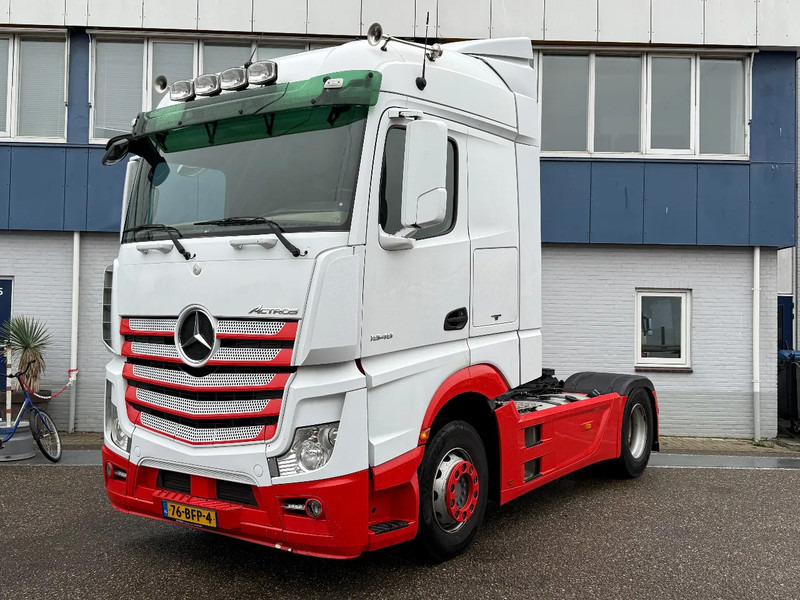 Mercedes-Benz Actros 1945 4X2 EURO 6 - NL TRUCK 1st OWNER (1845) - Tractor unit: picture 1 Mercedes-Benz Actros 1945 4X2 EURO 6 - NL TRUCK 1st OWNER (1845) - Tractor unit: picture 1
