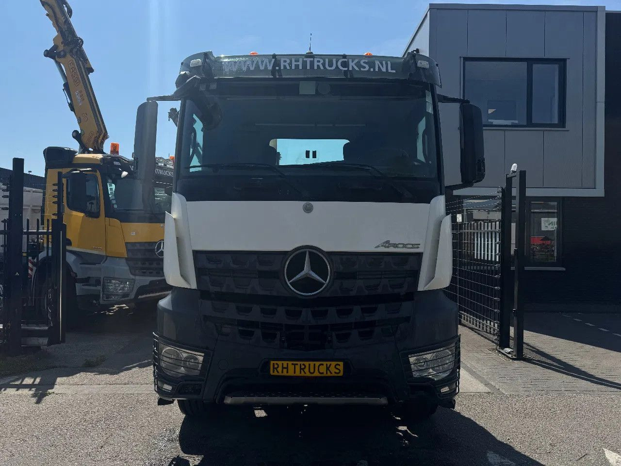 Mercedes-Benz Arocs 1939 4X2 EURO 6 HUB REDUCTION - Tractor unit: picture 2 Mercedes-Benz Arocs 1939 4X2 EURO 6 HUB REDUCTION - Tractor unit: picture 2