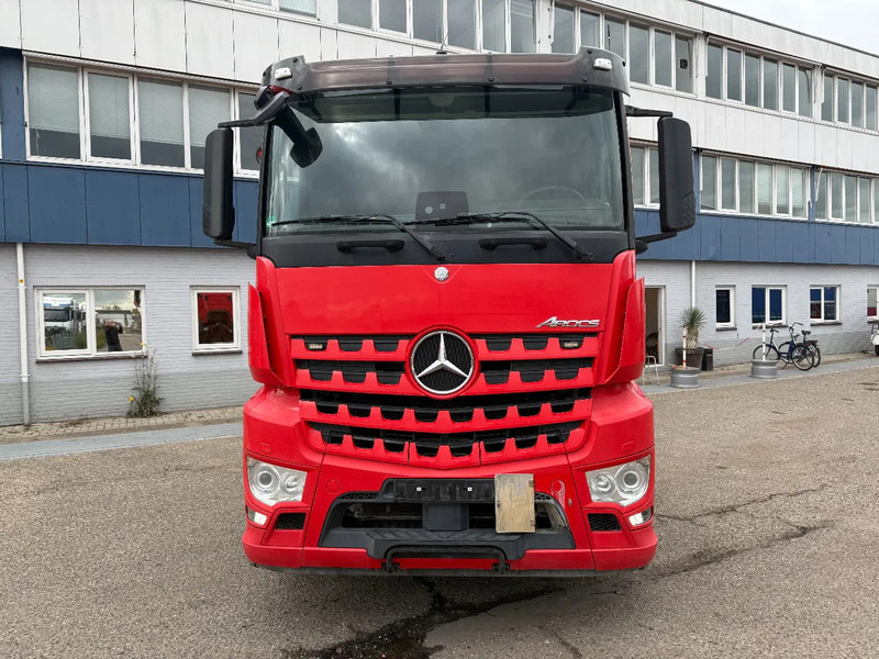 Mercedes-Benz Arocs 4X4 HYDRO DRIVE AN TIPPER HYDRAULIC - Tractor unit: picture 2 Mercedes-Benz Arocs 4X4 HYDRO DRIVE AN TIPPER HYDRAULIC - Tractor unit: picture 2