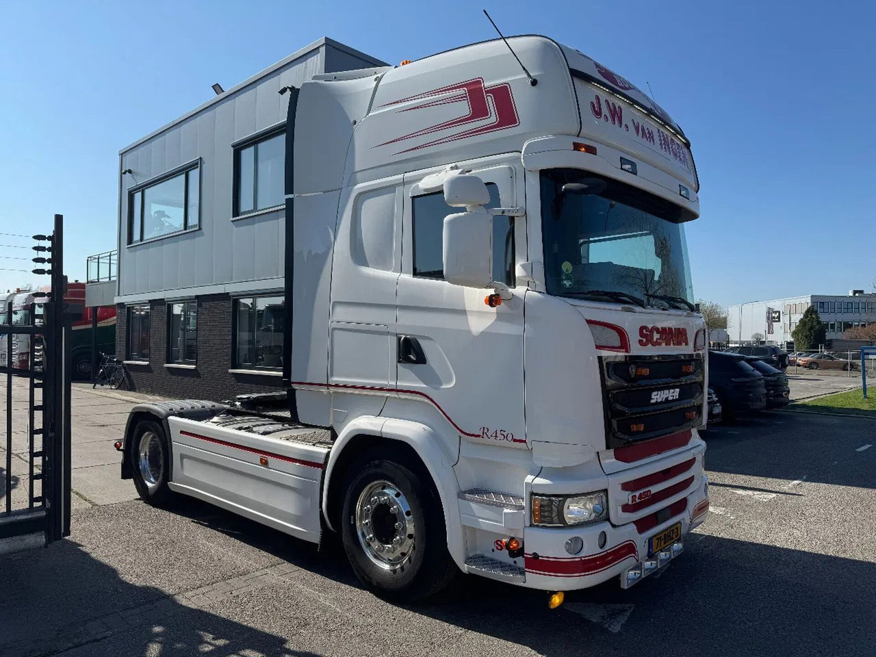 Scania R450 4X2 EURO 6 RETARDER SKIRTS TÜV TILL 01-2026 - Tractor unit: picture 3 Scania R450 4X2 EURO 6 RETARDER SKIRTS TÜV TILL 01-2026 - Tractor unit: picture 3