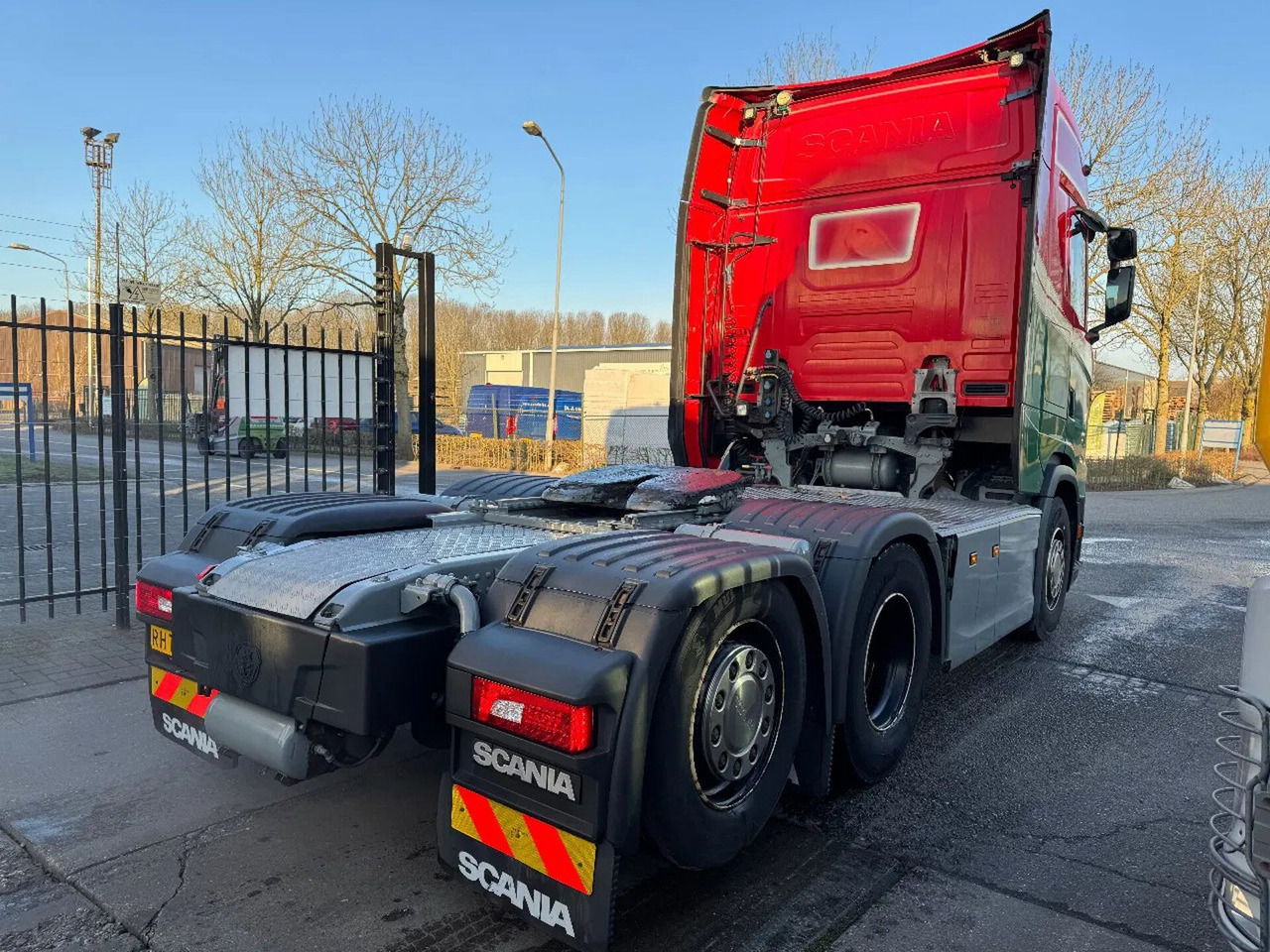 Scania S500 6X2 - EURO 6 + LIFT AXLE Scania S500 6X2 - EURO 6 + LIFT AXLE - Tractor unit: picture 4 Scania S500 6X2 - EURO 6 + LIFT AXLE Scania S500 6X2 - EURO 6 + LIFT AXLE - Tractor unit: picture 4