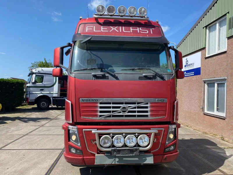 Volvo FH 16.700 FH16-700 8X4 140 TON FULL STEEL - Tractor unit: picture 3 Volvo FH 16.700 FH16-700 8X4 140 TON FULL STEEL - Tractor unit: picture 3