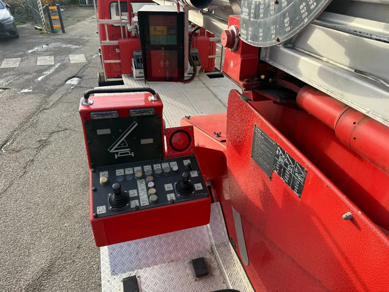 Leasing of Mercedes-Benz 1124F + METZ DLK 18-12 LIFT + MAN-BASKET Mercedes-Benz 1124F + METZ DLK 18-12 LIFT + MAN-BASKET: picture 9 Leasing of Mercedes-Benz 1124F + METZ DLK 18-12 LIFT + MAN-BASKET Mercedes-Benz 1124F + METZ DLK 18-12 LIFT + MAN-BASKET: picture 9