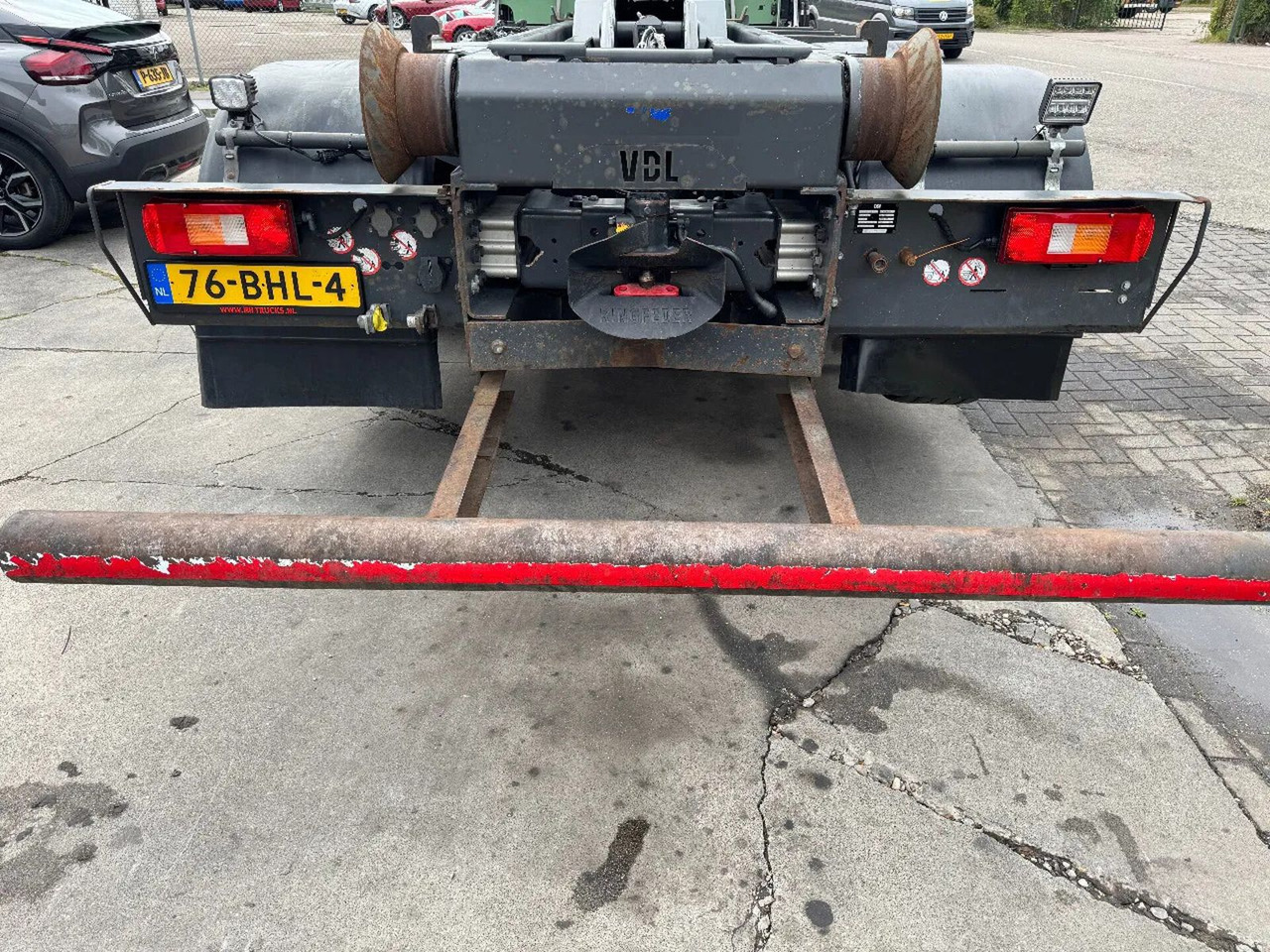 Hook lift truck, Crane truck Volvo FM 370 6X2 VDL 21T HOOK + HIAB 211 + REMOTE CONT: picture 14