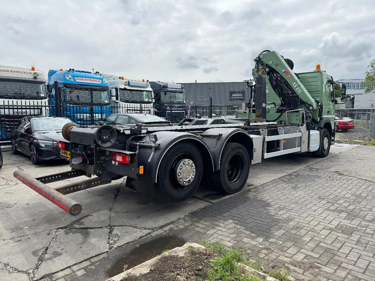 Hook lift truck, Crane truck Volvo FM 370 6X2 VDL 21T HOOK + HIAB 211 + REMOTE CONT: picture 13