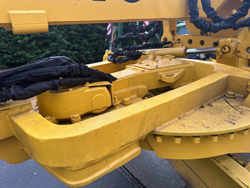 Grader Volvo G 930: picture 8