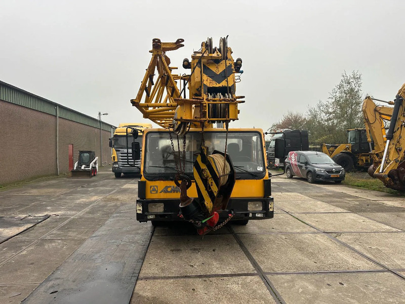 XCMG QY20B.5 6X6 FULL STEEL - Mobile crane: picture 3 XCMG QY20B.5 6X6 FULL STEEL - Mobile crane: picture 3