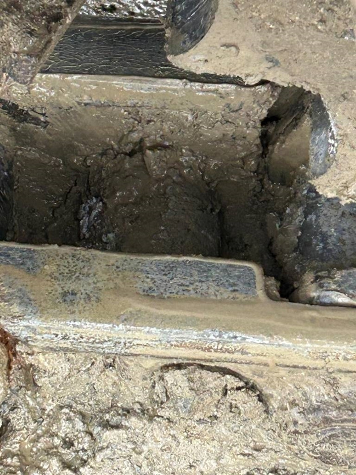 Crawler excavator CAT 320: picture 15