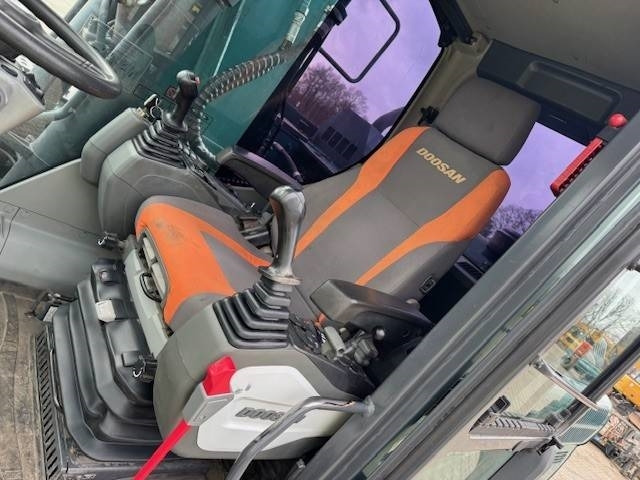 Doosan DX 190W-5 - Wheel excavator: picture 4 Doosan DX 190W-5 - Wheel excavator: picture 4