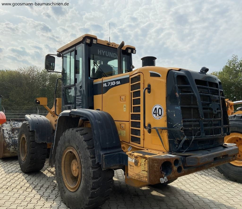 Hyundai HL 730-9 A - Wheel loader: picture 3 Hyundai HL 730-9 A - Wheel loader: picture 3
