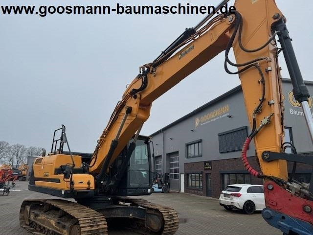 Crawler excavator Hyundai HX 220 L: picture 7