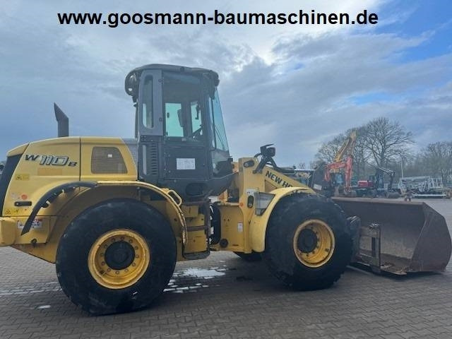 New Holland W 110 B - Wheel loader: picture 3 New Holland W 110 B - Wheel loader: picture 3