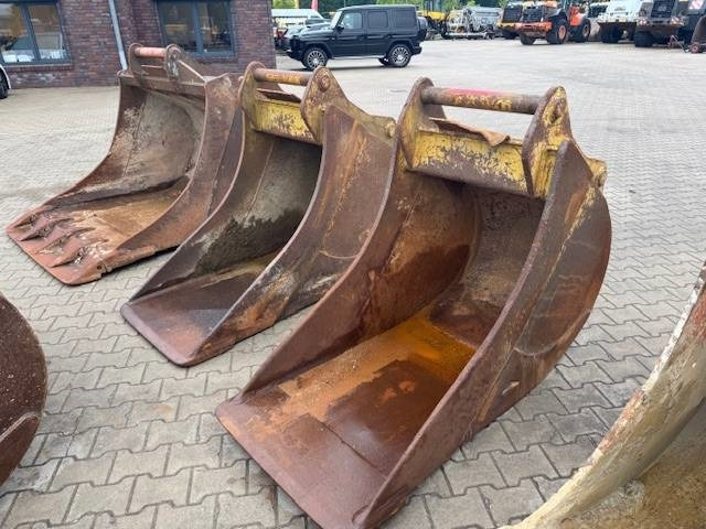 Tiefenlöffel auf OQ 70/55 mehrfach vorhanden - Excavator bucket: picture 1 Tiefenlöffel auf OQ 70/55 mehrfach vorhanden - Excavator bucket: picture 1