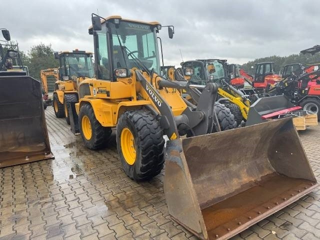 Volvo L 30 G  - Wheel loader: picture 2 Volvo L 30 G  - Wheel loader: picture 2