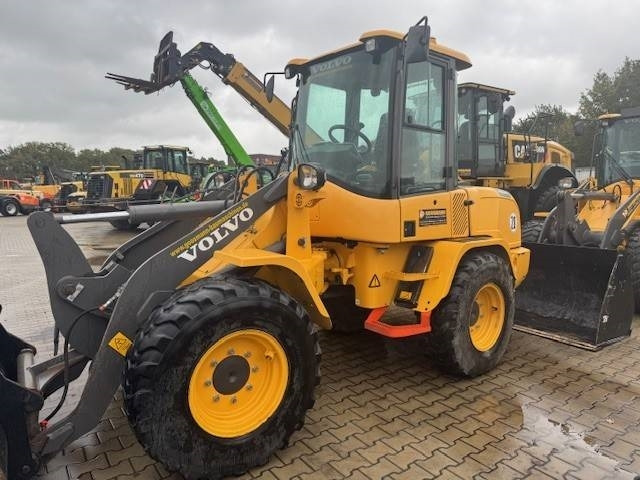 Volvo L 30 G  - Wheel loader: picture 5 Volvo L 30 G  - Wheel loader: picture 5