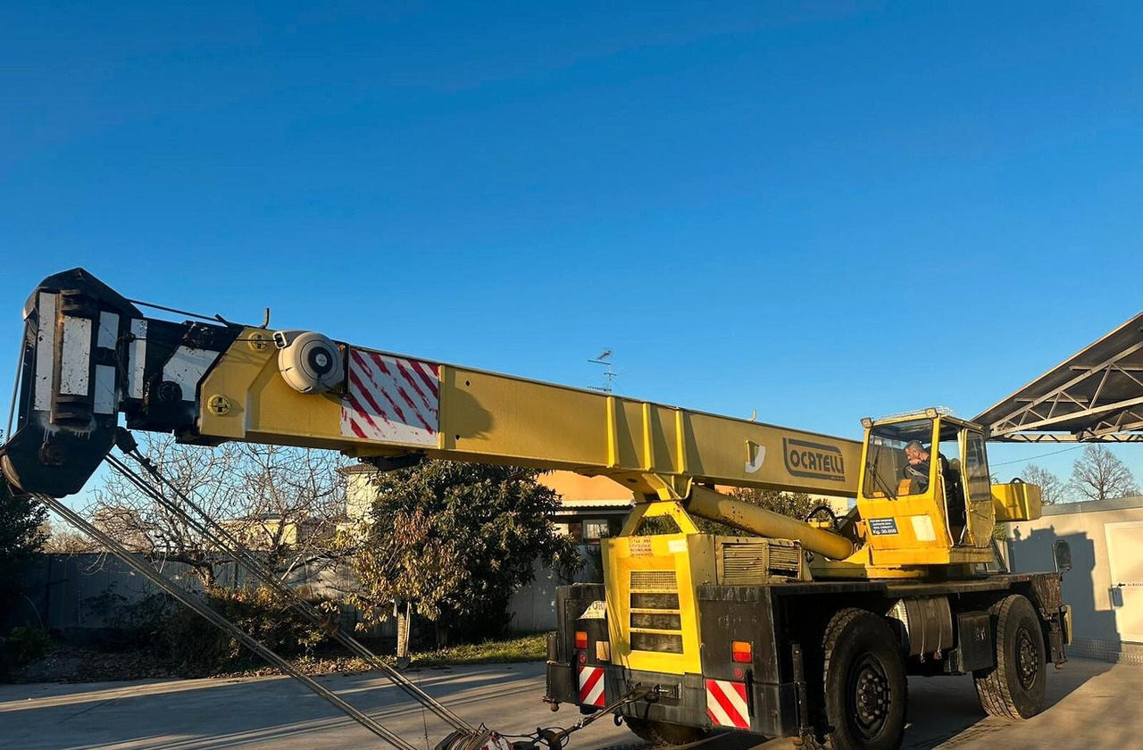 Autogru Locatelli 30 ton - Crane: picture 2 Autogru Locatelli 30 ton - Crane: picture 2