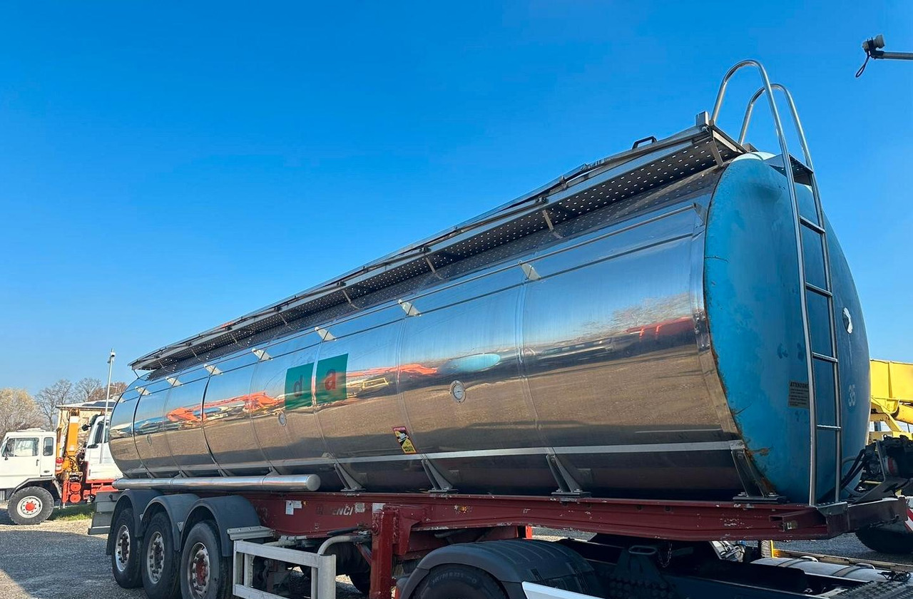 Semirimorchio cisterna Menci trasporto alimentari - Tank semi-trailer: picture 2 Semirimorchio cisterna Menci trasporto alimentari - Tank semi-trailer: picture 2