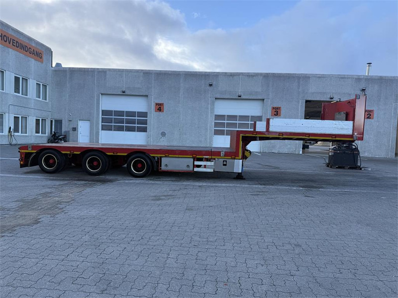 KLC Trailer Udtrækkelig - Low loader semi-trailer: picture 3 KLC Trailer Udtrækkelig - Low loader semi-trailer: picture 3