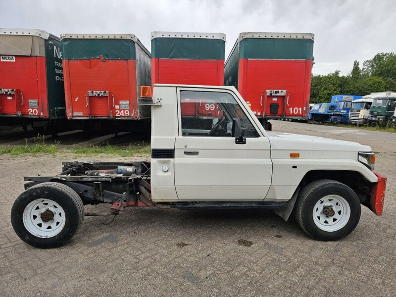 Toyota Land Cruiser LB71MOD - Commercial vehicle: picture 4 Toyota Land Cruiser LB71MOD - Commercial vehicle: picture 4