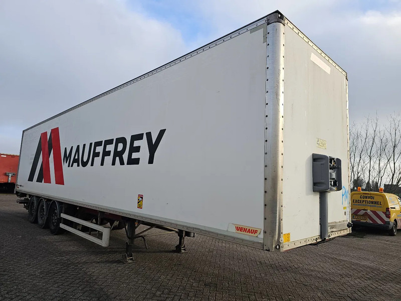 Fruehauf 2000KG DHollandia - Lifting axle - sliding door - Closed box semi-trailer: picture 3 Fruehauf 2000KG DHollandia - Lifting axle - sliding door - Closed box semi-trailer: picture 3