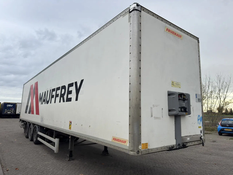 Fruehauf Dhollandia DHSMR.20 2000 KG - Lifting axle - sliding door - Closed box semi-trailer: picture 3 Fruehauf Dhollandia DHSMR.20 2000 KG - Lifting axle - sliding door - Closed box semi-trailer: picture 3