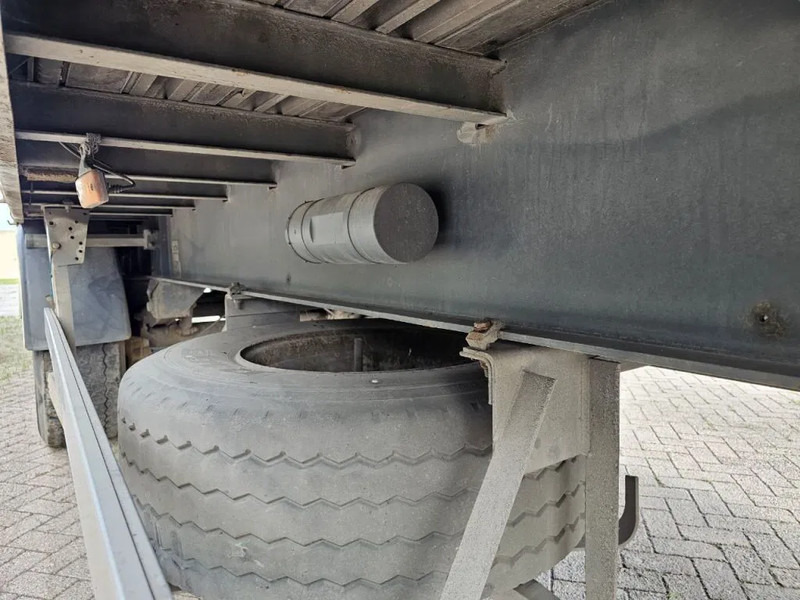 Dropside/ Flatbed semi-trailer General Trailer SMB - DISC: picture 10 Dropside/ Flatbed semi-trailer General Trailer SMB - DISC: picture 10