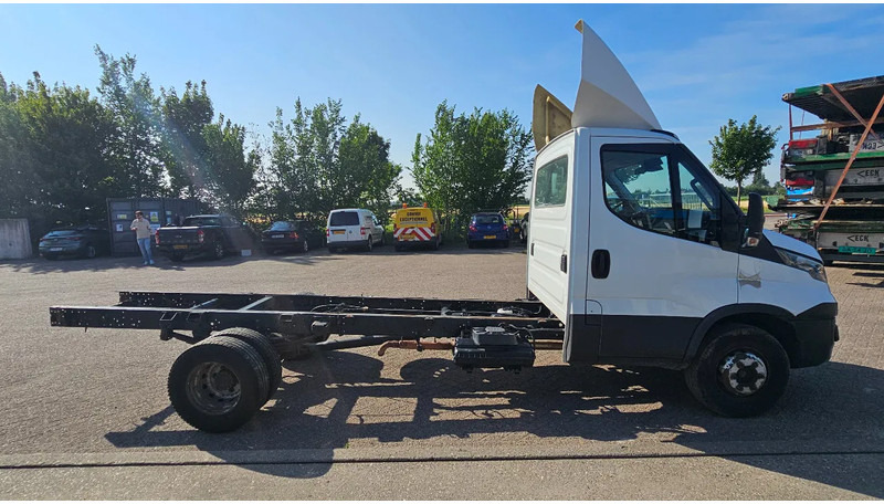 Iveco Daily IS70CI2BA - Cab chassis truck: picture 4 Iveco Daily IS70CI2BA - Cab chassis truck: picture 4