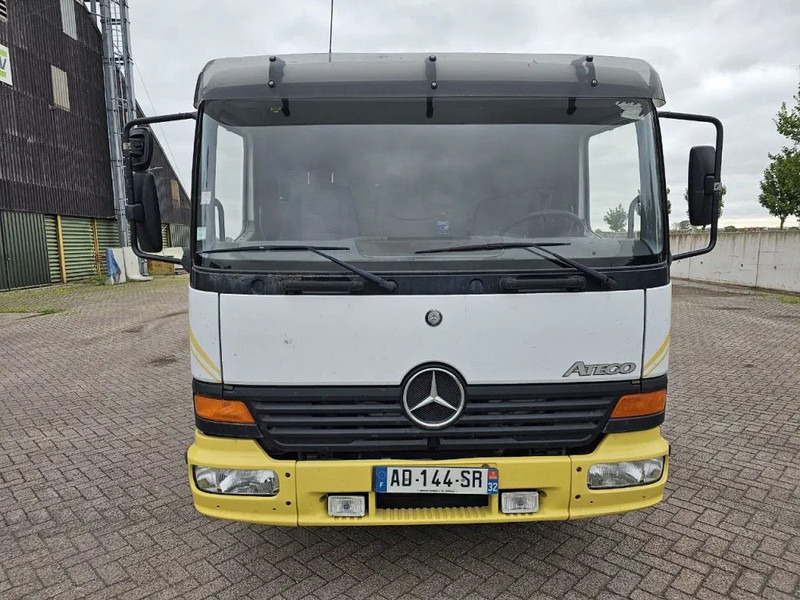 Mercedes-Benz Atego 918 - Curtainsider truck: picture 2 Mercedes-Benz Atego 918 - Curtainsider truck: picture 2