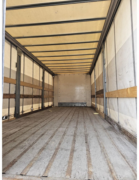 Curtainsider truck Renault Premium 270 DXI - Manual: picture 7