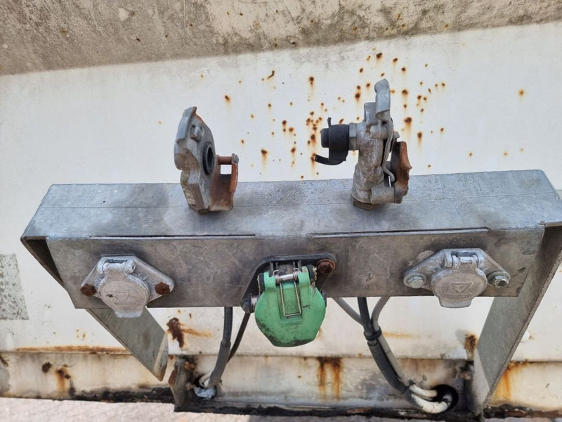 Dropside/ Flatbed semi-trailer Titan Mercedes Axle - Disc brakes: picture 13 Dropside/ Flatbed semi-trailer Titan Mercedes Axle - Disc brakes: picture 13