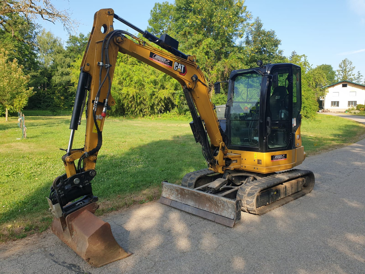CATERPILLAR 304-07 - Mini excavator: picture 3 CATERPILLAR 304-07 - Mini excavator: picture 3