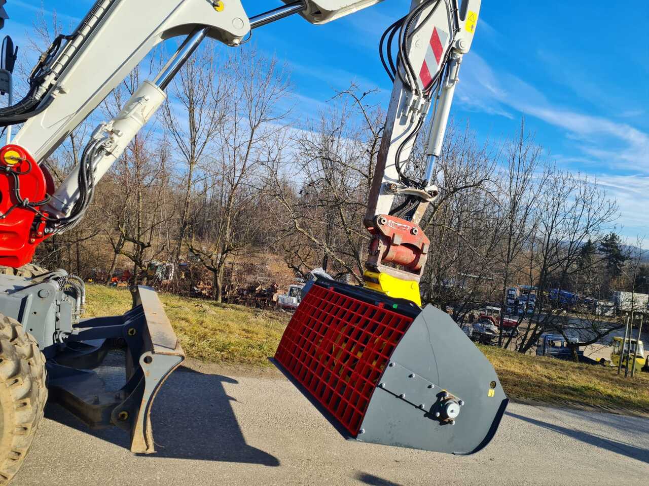 Concrete mixing bucket 180 cm for Excavator - Bucket for Crawler excavator: picture 3 Concrete mixing bucket 180 cm for Excavator - Bucket for Crawler excavator: picture 3