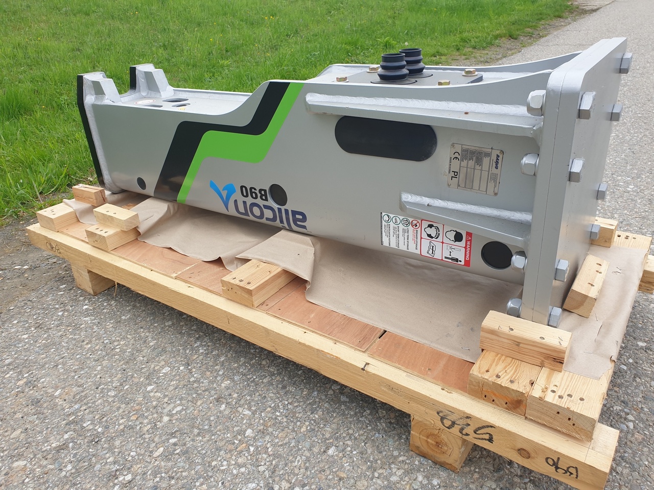 DAEMO Alicon B90 - Hydraulic hammer for Excavator: picture 5 DAEMO Alicon B90 - Hydraulic hammer for Excavator: picture 5